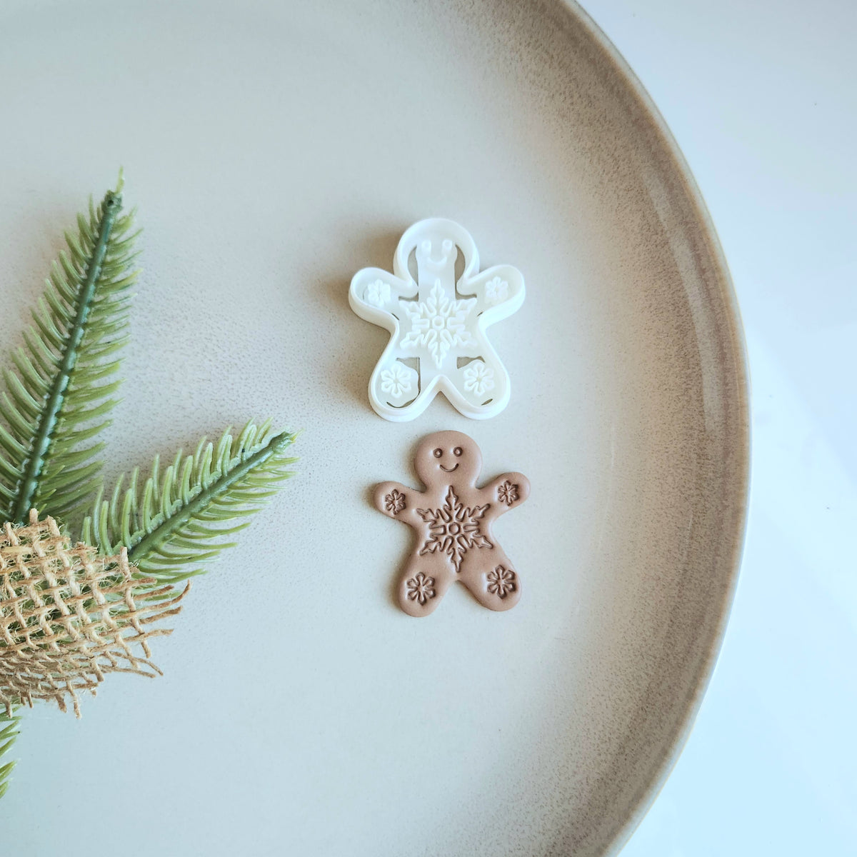 Clay Cutter (Snowflake Gingerbread Man)