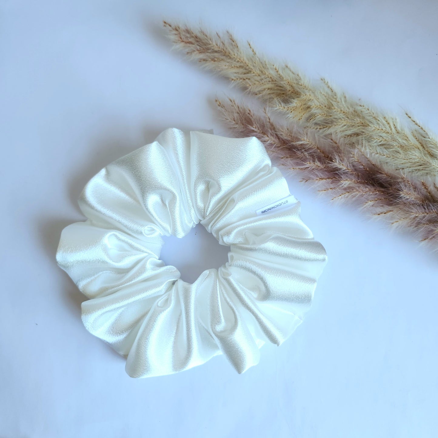 Angel XL Scrunchie