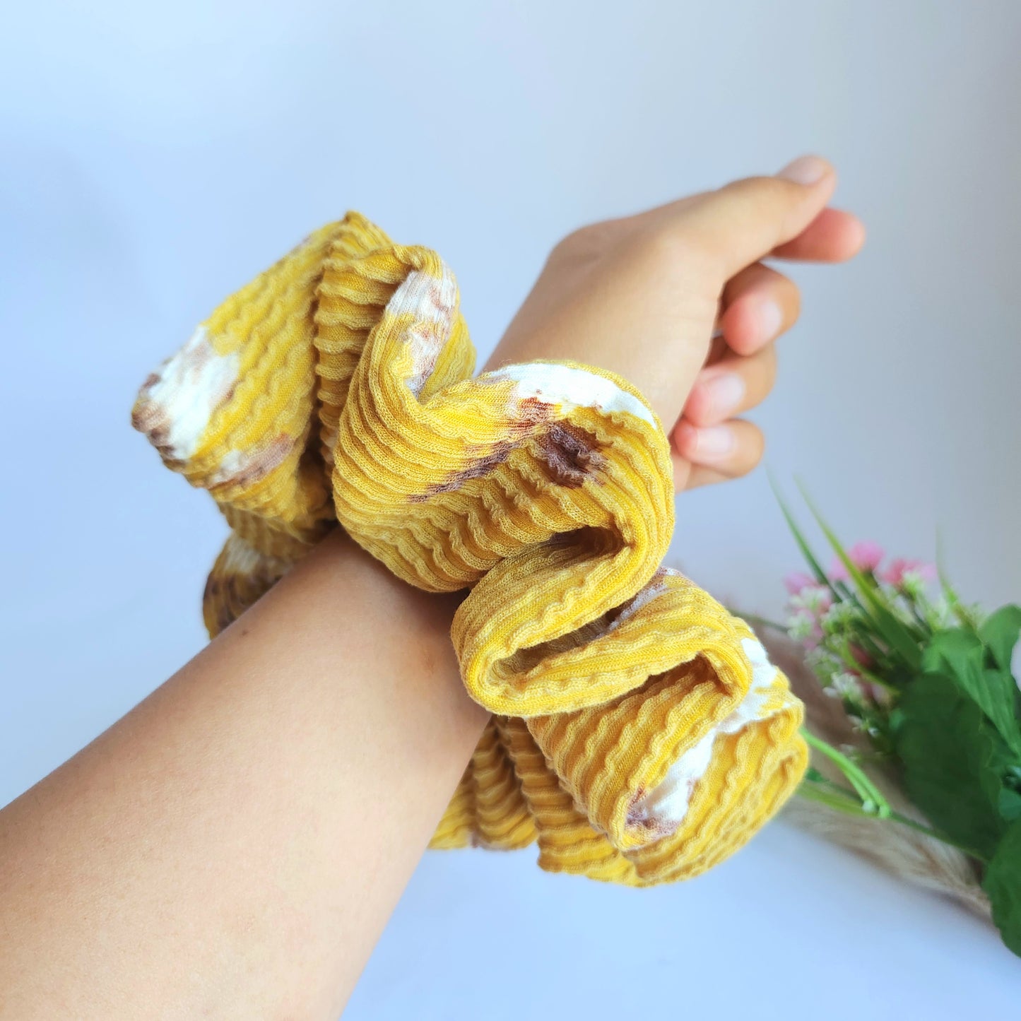 August XL Scrunchie