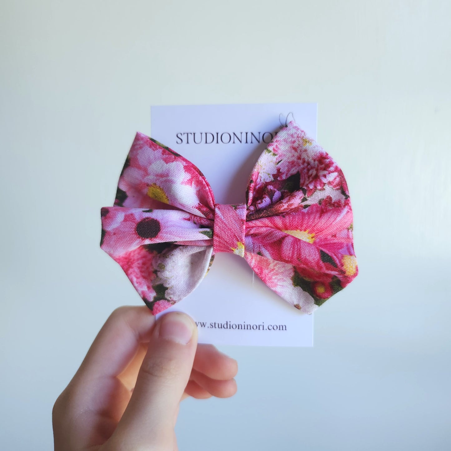 Medium Kiddie Bow 1 pc