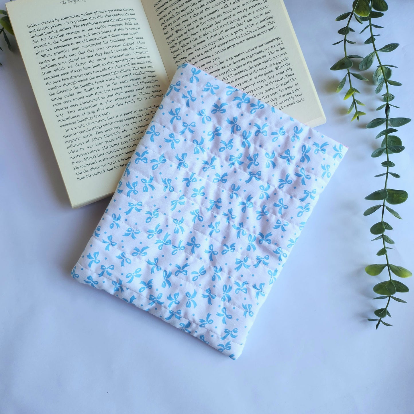 Quilted Book Sleeve/ Blue Bow
