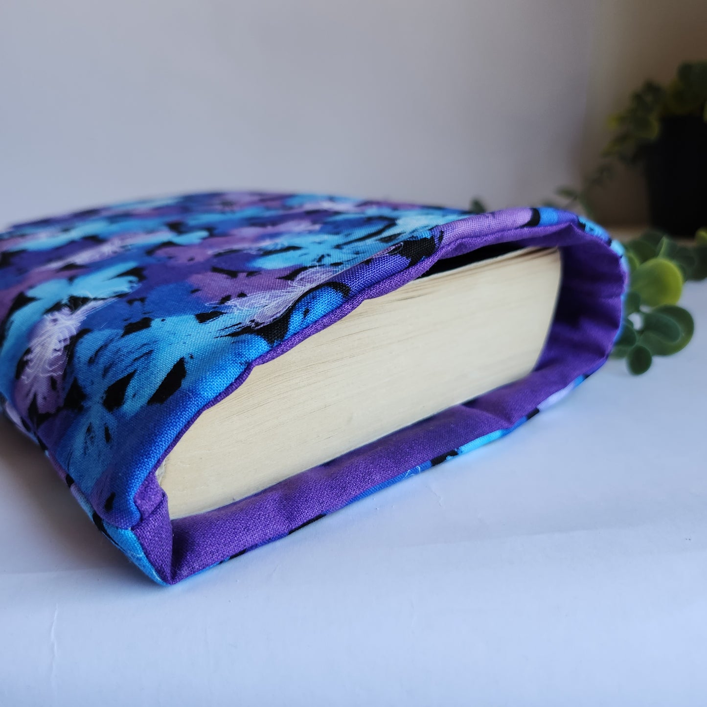 Sherley Book Sleeve
