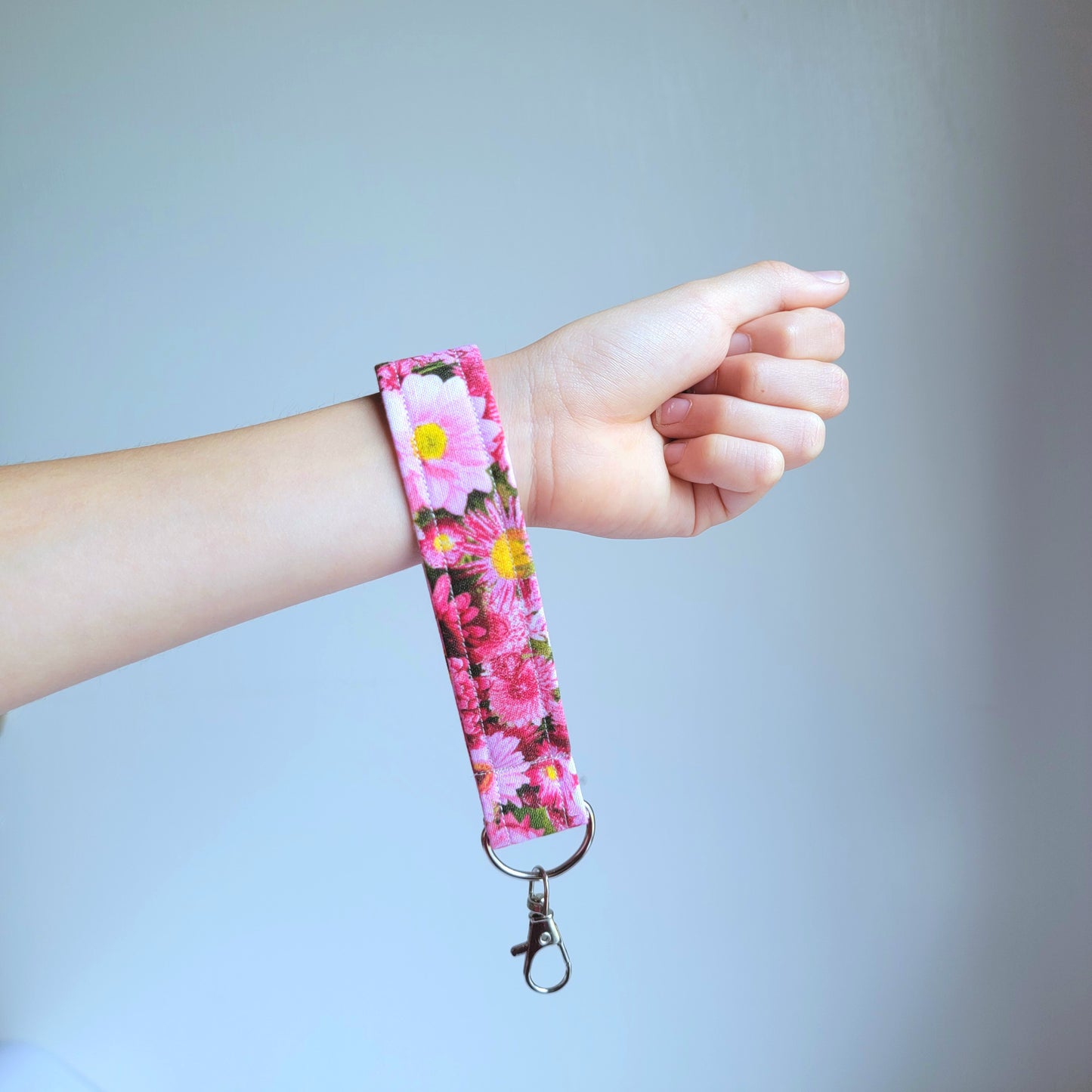Wristlet Keychain/ Daises