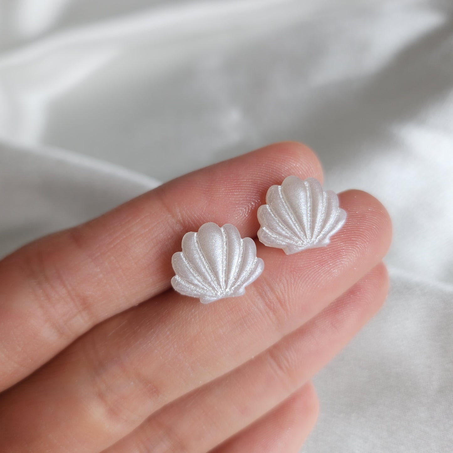 Elegant Sea Shell Dangle