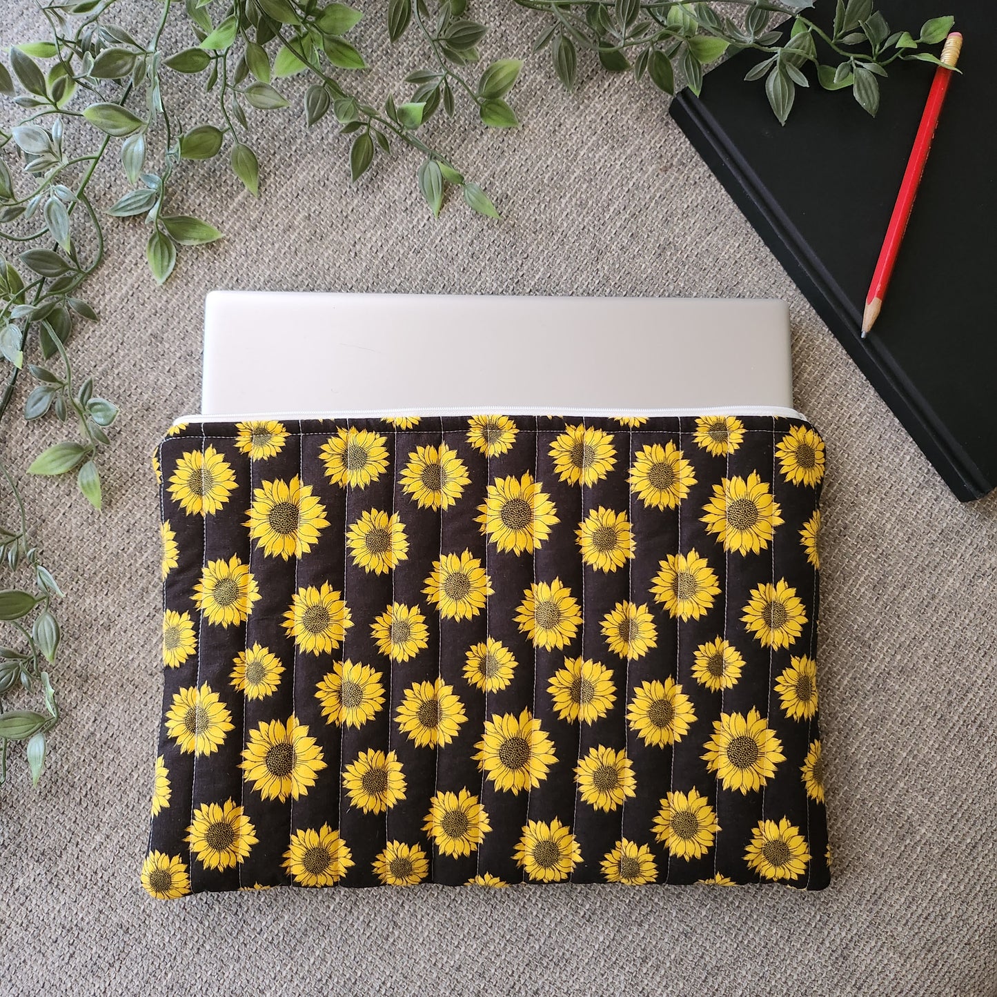 Quilted Sun Flower Laptop Sleeve