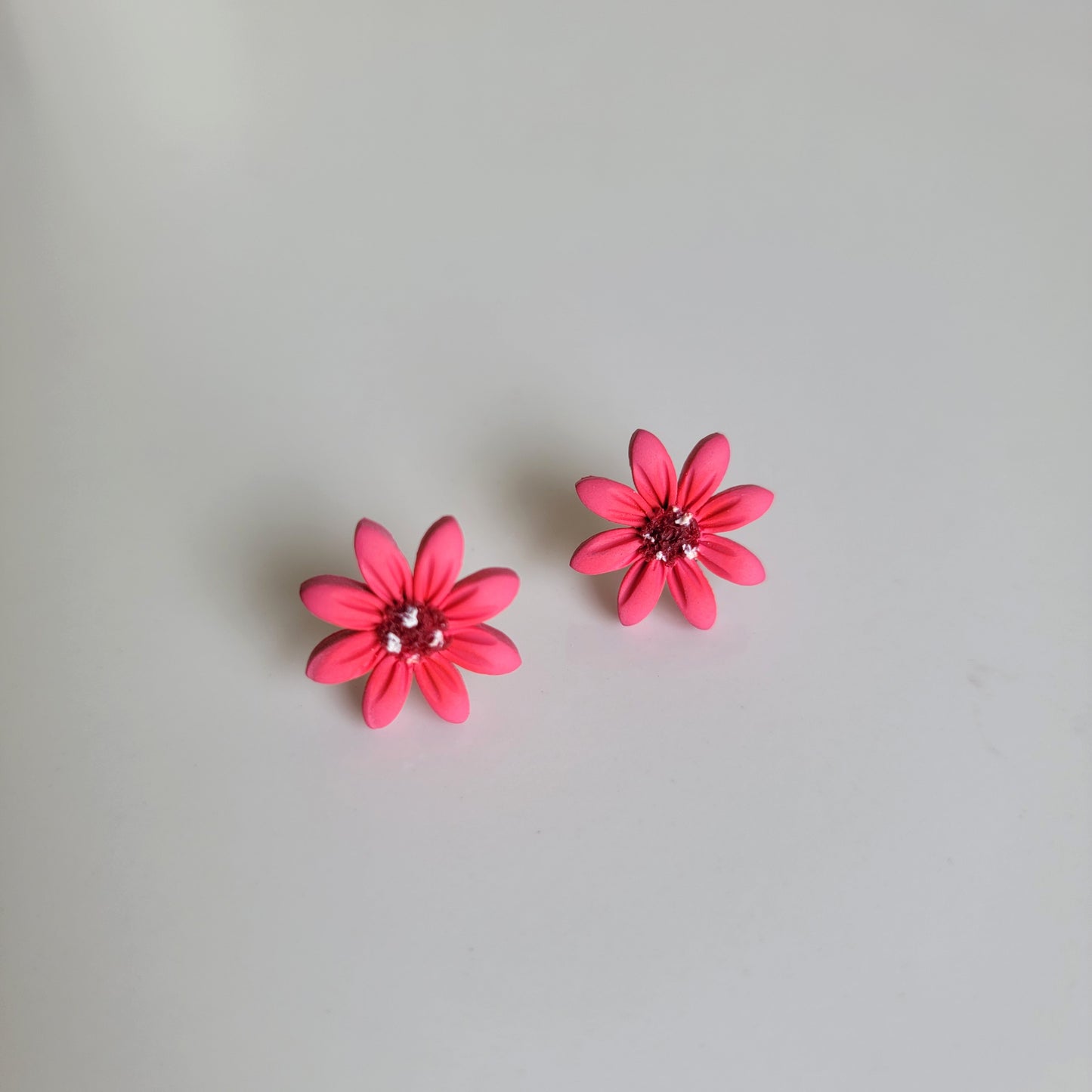 Daisy Stud (Multi Color)