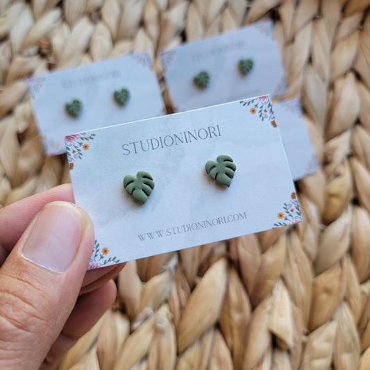 Mini Monstera Stud