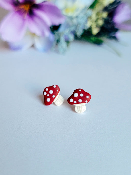 Mini Mushroom Stud