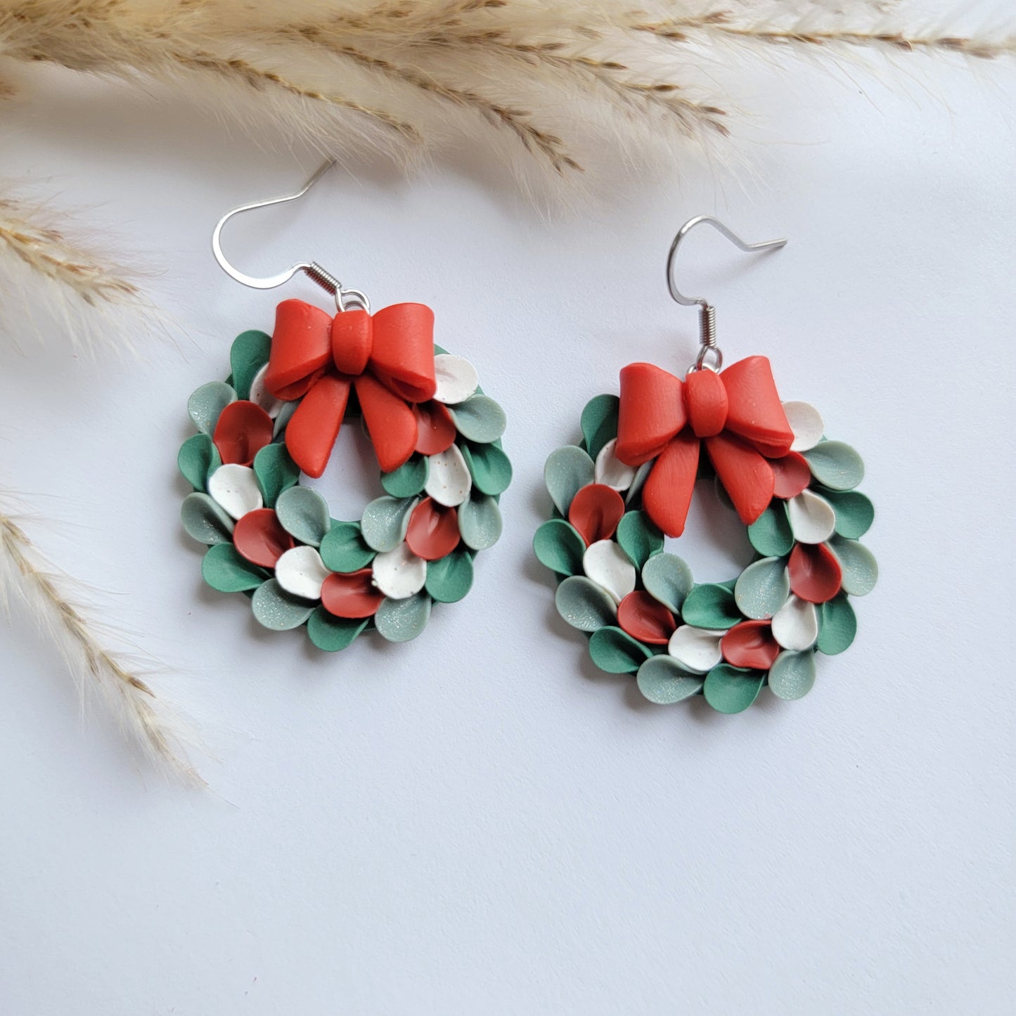 Christmas Wreaths Dangle