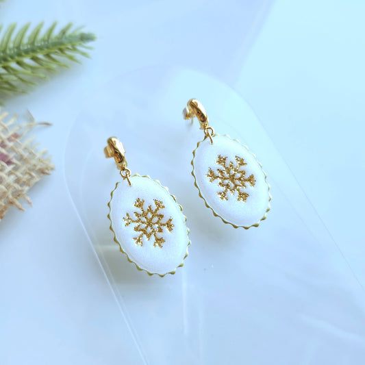 Snowflake Cameo Earrings (White)