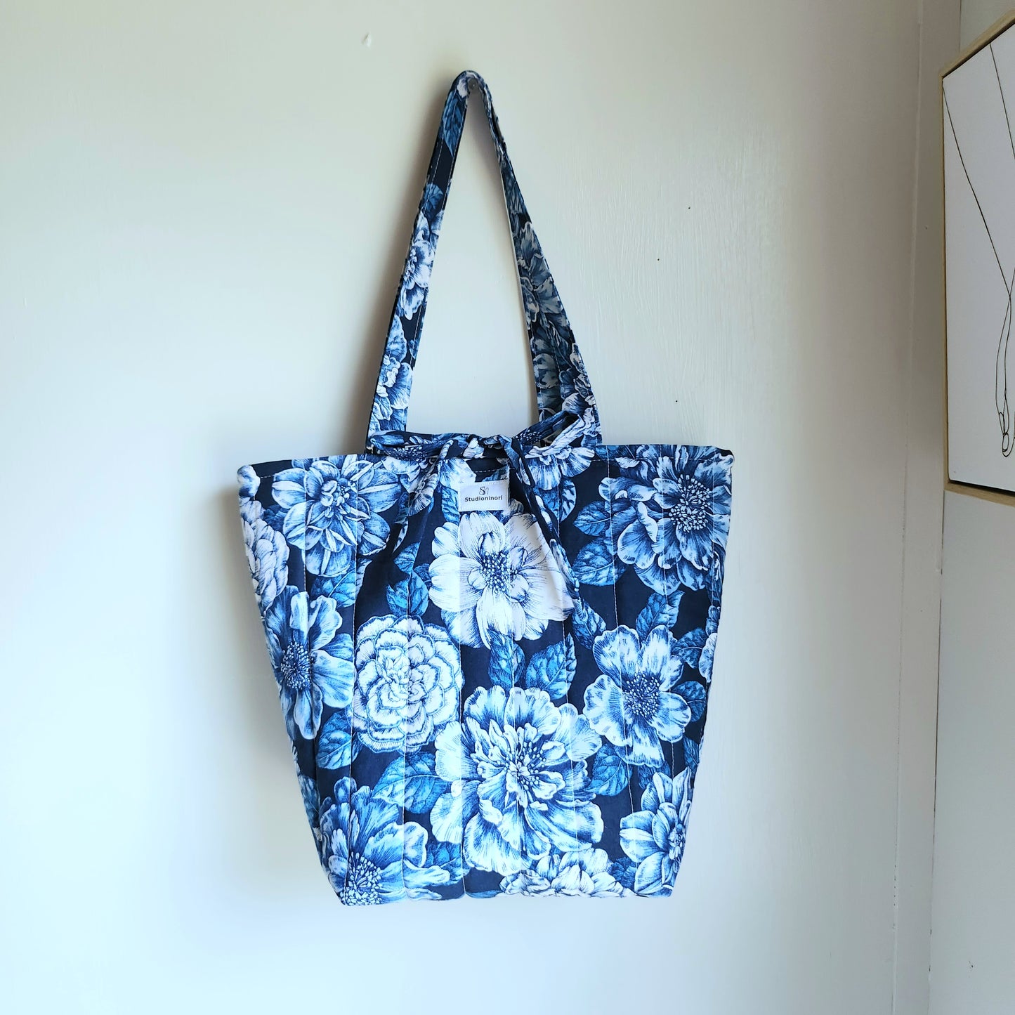 Quilted Floral Tote Bag (Navy Blue)