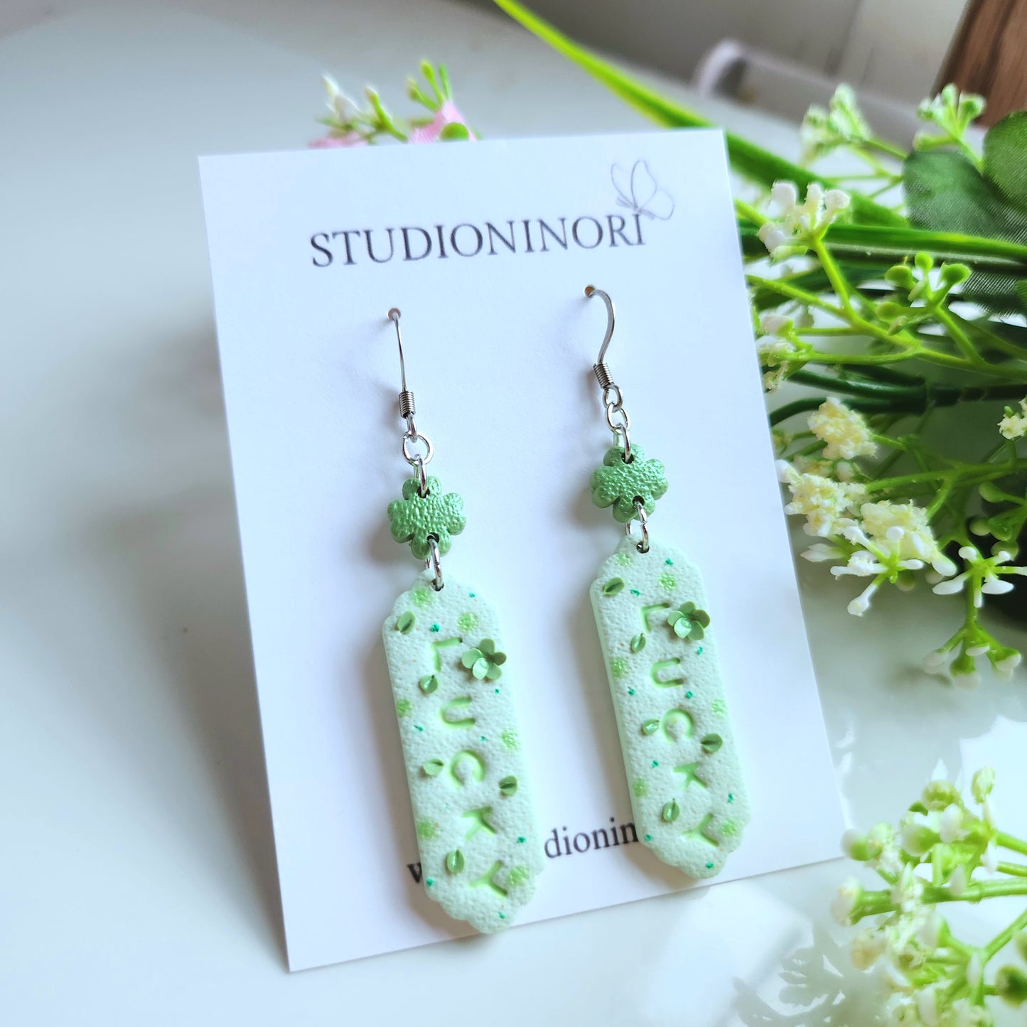 Lucky Dangle Earring