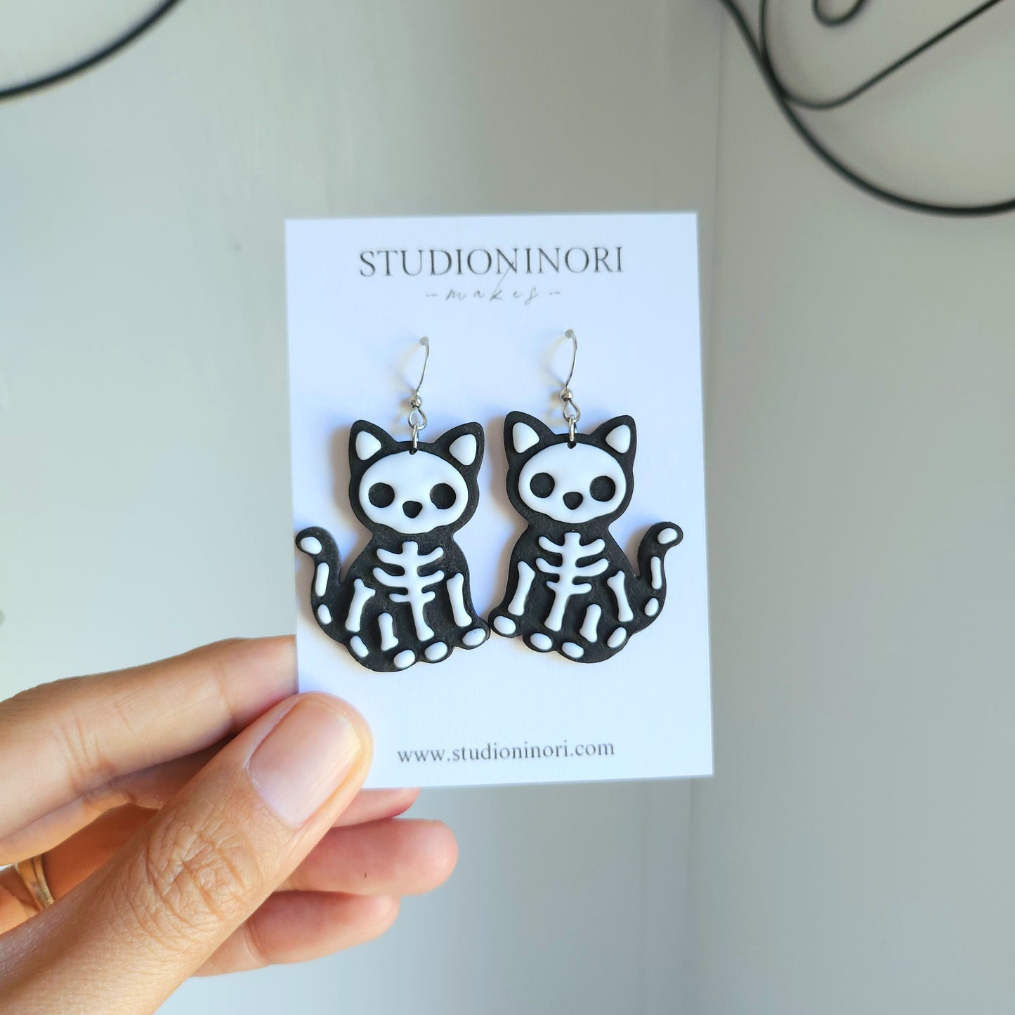 Skeleton Cat Dangle Earring
