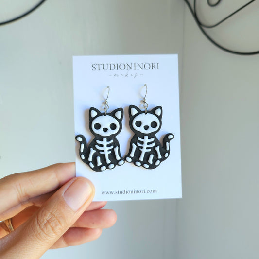 Skeleton Cat Dangle Earring