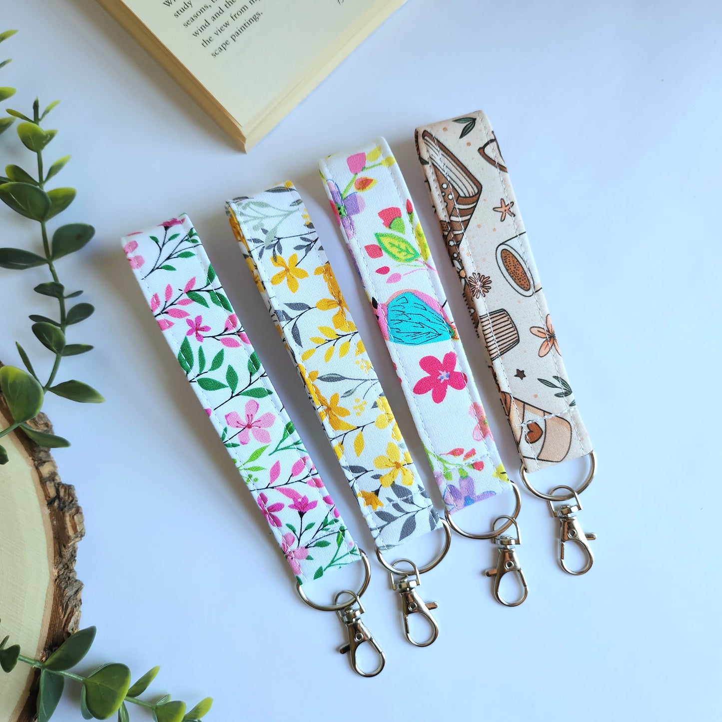 Keychain Wristlet (Multi color)