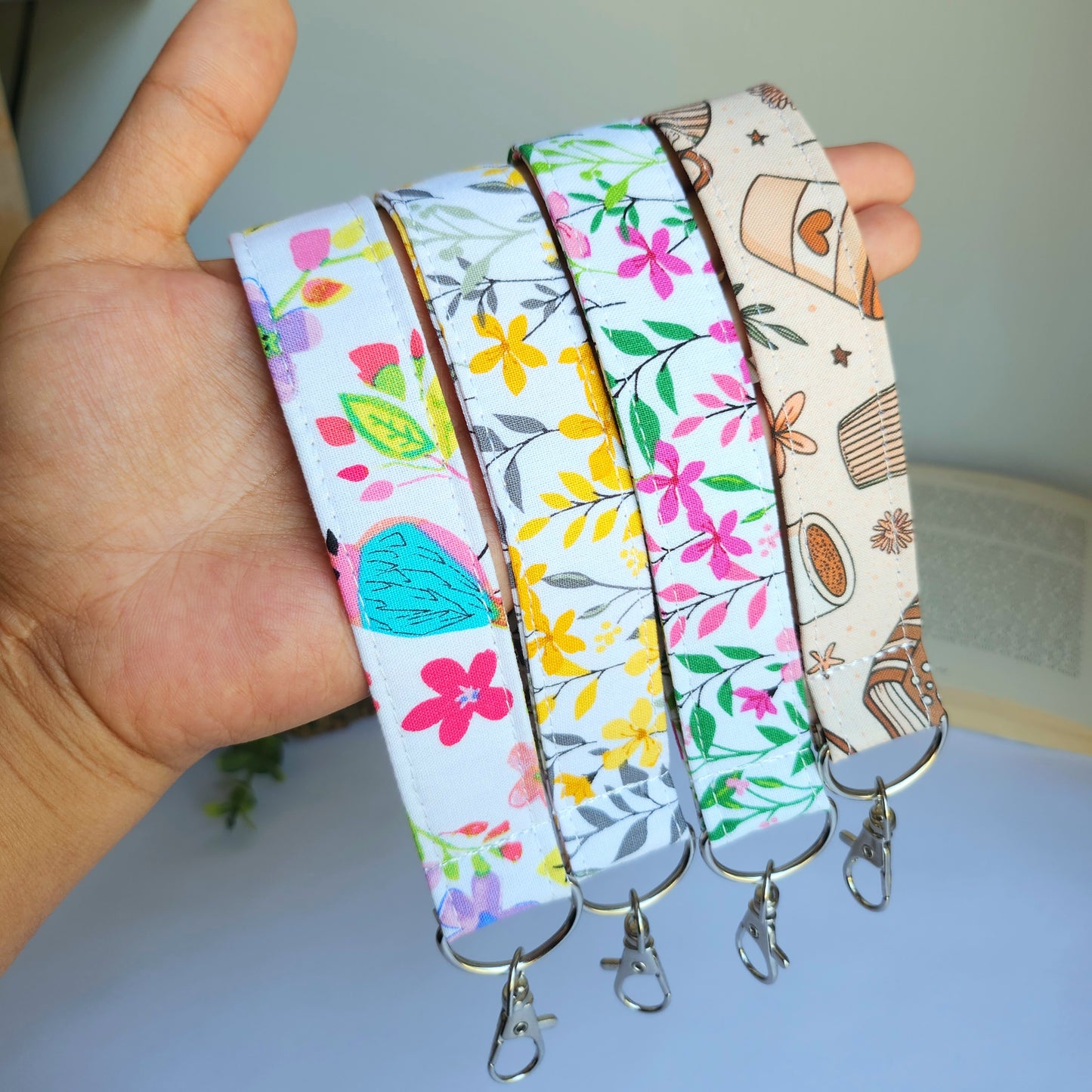 Keychain Wristlet (Multi color)