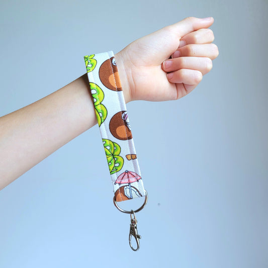 Wristlet Keychain in Coconut