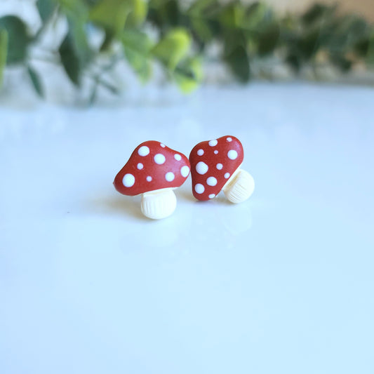 Mini Mushroom Stud