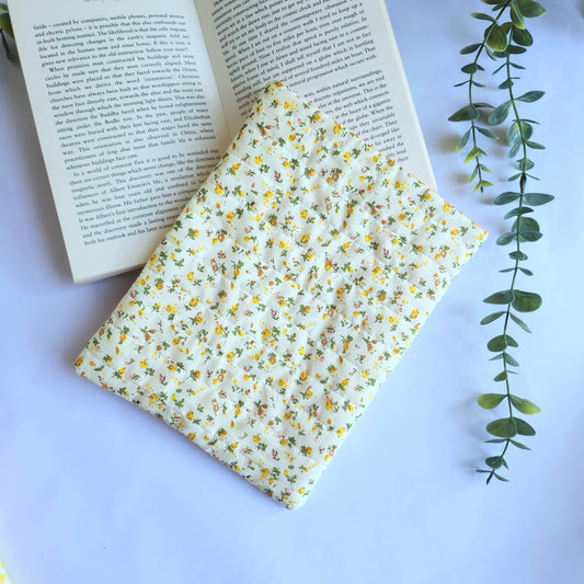 Quilted Book Sleeve/ Butter Yellow