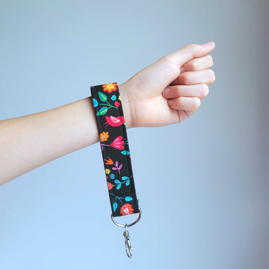 Wristlet Keychains / Flowers